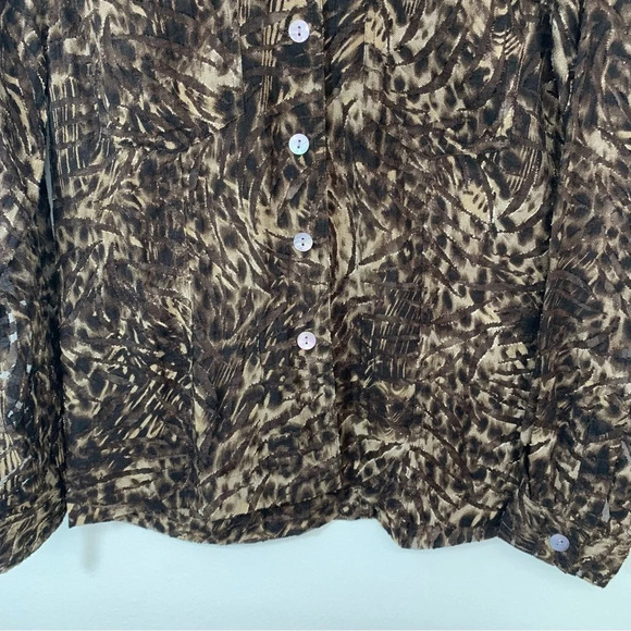 Chicos 0 Blouse Size Small /4   Brown Animal Print Button Front - Picture 3 of 12
